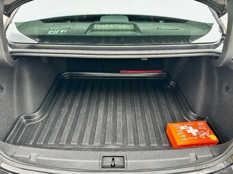 Renault Fluence 1.6 - 7