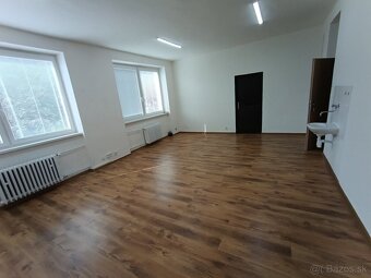 Na prenájom kancelária Nitra centrum s parkovaním - 7
