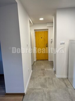 Na prenájom luxusný veľko metrážny 2 izbový byt . - 7