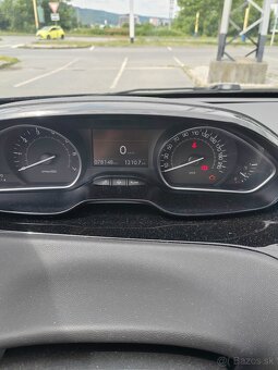 Peugeot 208 - 7