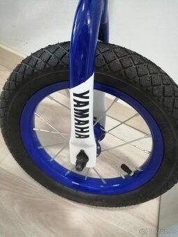 YAMAHA - 7