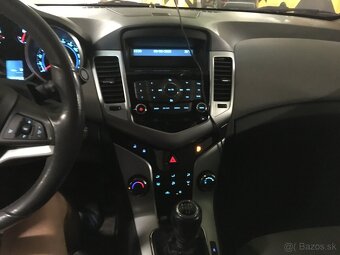 Predám Chevrolet Cruze - 7
