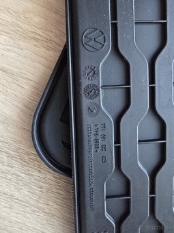 VW Multivan T7 gumové rohože - 7