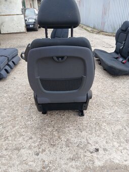 Mitsubishi Colt CZ3 - sedačky - 7