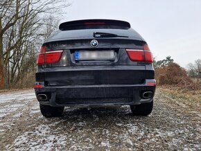BMW X5 E70 M-paket 3.0 2013 180kw - výměna Piaggio Vespa GTS - 7