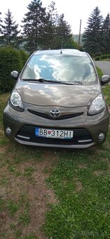 Predam Toyota Aygo r.v.2013 automat - 7