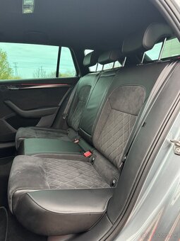 ŠKODA SUPERB 2,0TDI SPORTLINE 4x4 / MATRIX / VIRTUAL - 7
