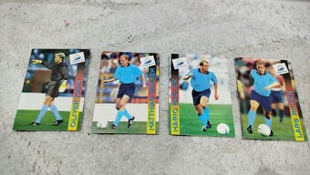 Predám komplet sériu futbalových kartičiek FRANCE 98 - 7