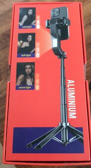 statív so stabilizatorom a pridavnym svetlom - 7