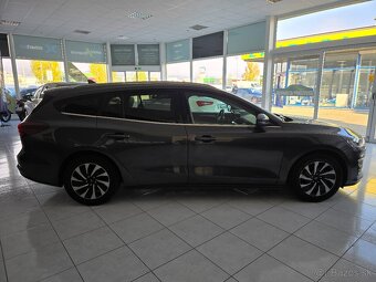 Ford Focus Kombi 1.5 EcoBoost Titanium A/T - 7