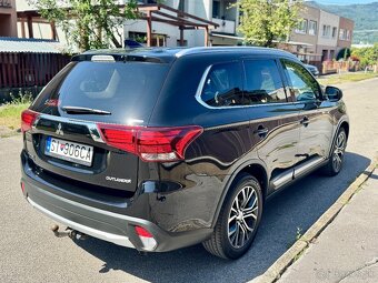 Mitsubishi Outlander 2.0MIVEC 4x4 Automat 2019 - 7