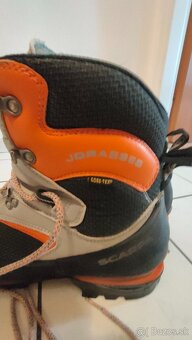 Horolezecké topánky a mačky - 7