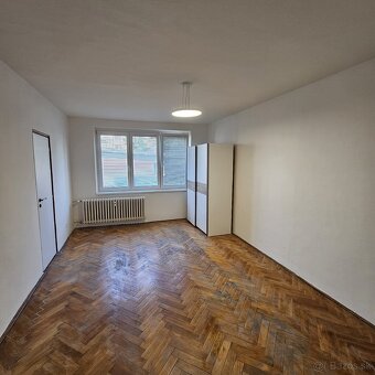 Ponúkam na predaj 1-izbový byt na ul. Čsl.Armády Trebišov - 7