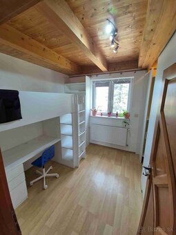 Ponúkame na predaj priestranný mezonetový byt na Slánskej ul - 7