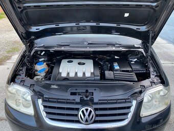 Volkswagen Touran 2.0 TDi 103Kw - 7