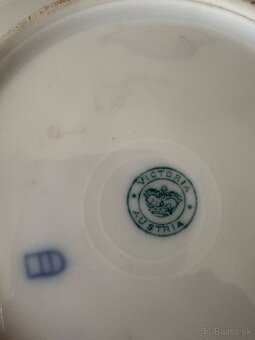 MODROBIELY PORCELÁN A SKLO DO ZBIERKY - 7