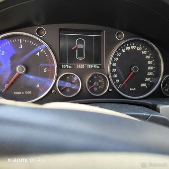 Volkswagen Tuareg 2.5l 128 kW - 7