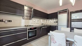 PREROBENÝ 3-IZBOVÝ BYT, 70 M², BANSKÁ BYSTRICA - STAROHORSKÁ - 7