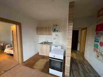 2-izb. byt, 54 m2, 2 x balkón, pôvodný stav, ul. Nováckeho - 7