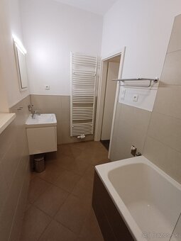 RK Byty Bratislava predá 2 izb. byt na ul. Žilinská, BA I. - 7