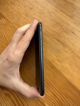 iPhone 7 32 GB Black - 7