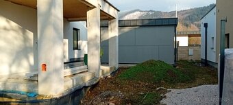 Predaj skolaudovaný 4-izbový rodinný dom RD02 s prístreškom - 7