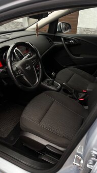 Opel astra J - 7