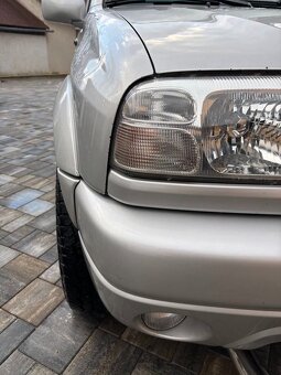 Predám suzuki grant vitaru 2.0 benzín 94kw - 7
