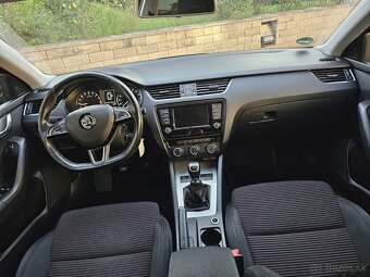 Škoda Octavia Combi 2.0 TDI M6 Sport - 7
