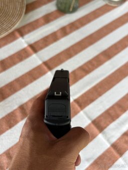 Glock 19 Co2 - 7
