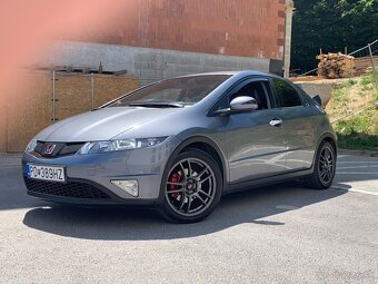 Honda Civic 1.8 i-VTEC - 7