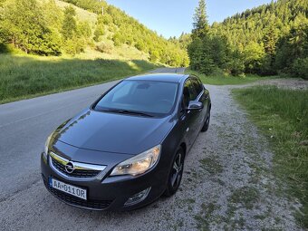 Opel Astra 1.6 16V Essentia - 7