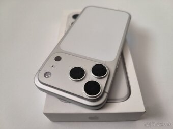 apple iphone 17 PRO 256gb Silver / Batéria 99% - 7