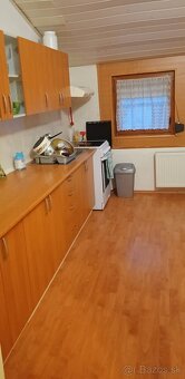 Koliba- na skok od lesa s top výhľadom na celú BA - 7