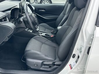 Toyota Corolla Combi 2.0 Hybrid E-CVT, r.v.: 2021 - 7