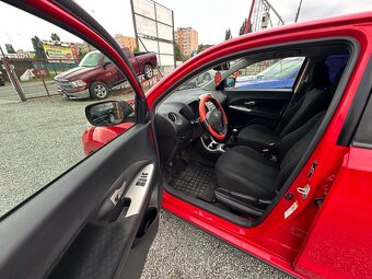 Toyota Urban Cruiser 1.33 I Dual VVT-i Sol - 7