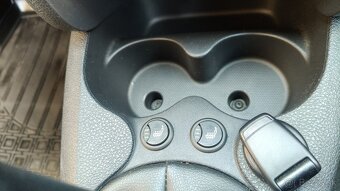 Dacia Sandero arctica 1.0sce" 54kw" - 7