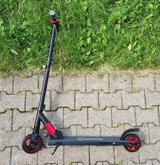 Predám   skladaciu  kolobežku  elektrickú  - - 7