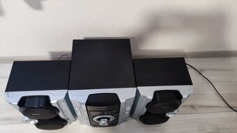 Sony HCD-RG222 Mini Hi-Fi systém / 3-CD menič / MP3 - 7