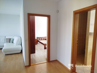 Veľký slnečný dvojizbový byt na prenájom - 7