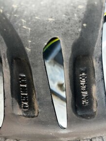 komplet sada 4ks VW R18 - 7