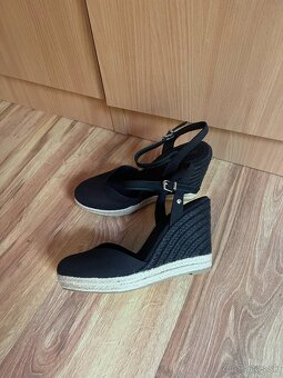Sandále Tommy Hilfiger čierne - 7