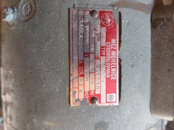 Motor s prevodovkou - 7