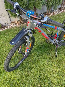 Bicykel Cube KID 240 action team grey 223140-24 - 7