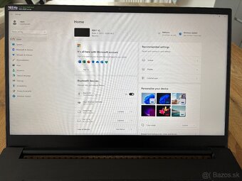 Razer Blade 17 (2022) - 7