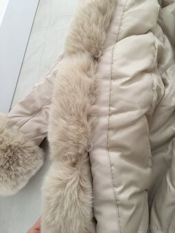 Zimny kabat s kozusinou - 7