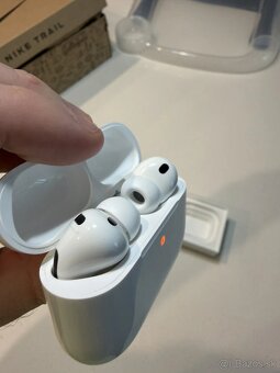 Nové, nepoužívané Apple AirPods Pro 3 - 7