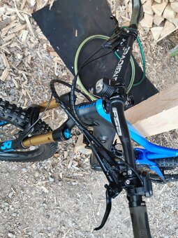 Horsky elektrobicykel celoodpruzeny pneu 27,5 ram L - 7