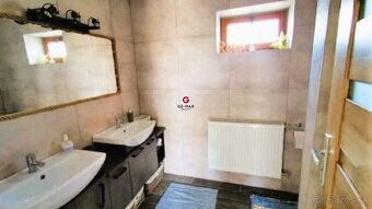 "Štýlový a kompletne zrekonštruovaný rodinný dom v Zbojnom - 7