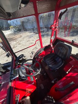 Traktor Jinma 354E s čelným nakladačom - 7